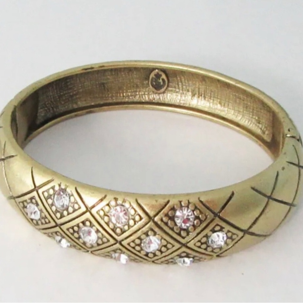 Vintage Premier Designs Elegant Gold-Tone Bangle Bracelet - Picture 3 of 4